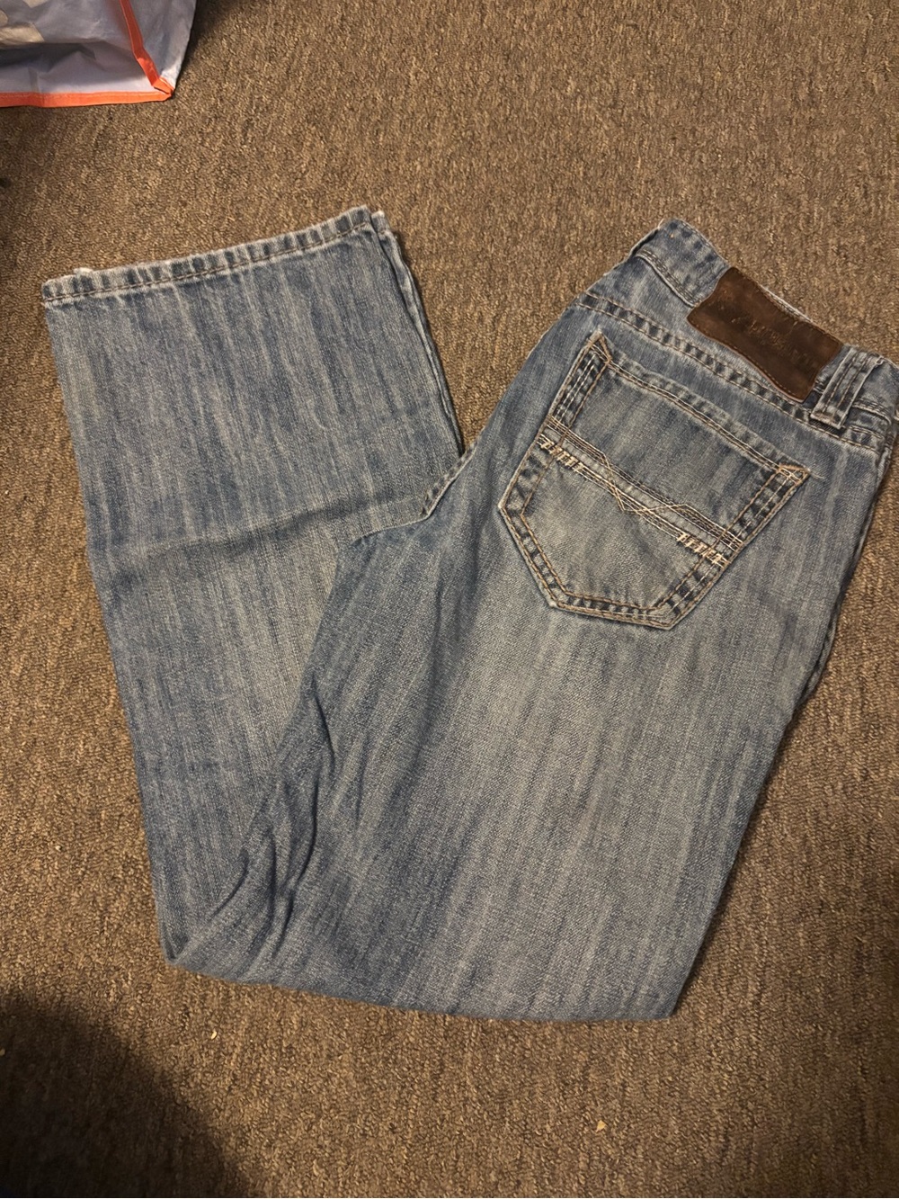 Straight Light Wash Men's Jeans - Classic Casual Style